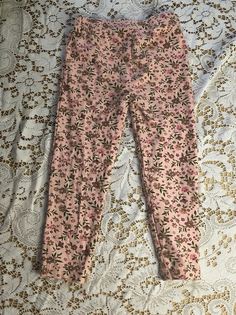 Matching set plush hooded poncho with long sleeve top and pink floral leggings - Picture 11 of 12